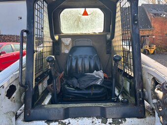 Bobcat S220-smykový nakladač - 5