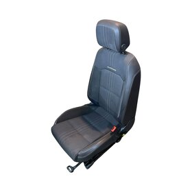 Kožené sedačky + látka ALLTRACK VW Passat B8 kombi 2016 - 5