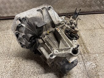 Motor Nissan 1.6i HR16 a další díly - 5