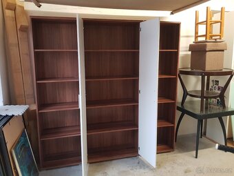 Sestava skříně a knihoven - 5