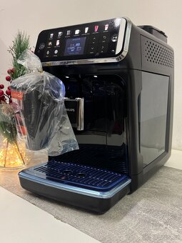 Kávovar Philips EP5500 LatteGo - 5