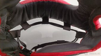 Sportovní ochranná maska / helma Spokey - 5
