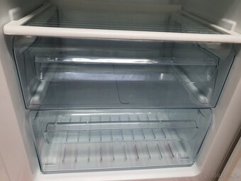 NOFROST mrazák AEG 100ltr doprava - 5