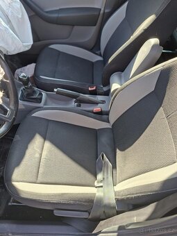 Rozpredam škoda Rapid Spaceback 1.2Tsi 81kw 2017 - 5