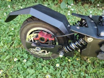 Elektrokoloběžka EcoWheel ER37 - 5