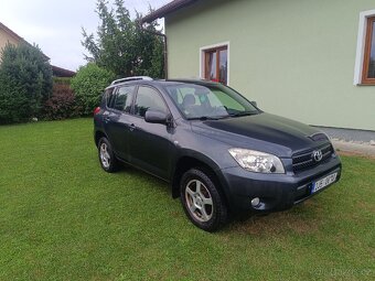 Toyota RAV4 benzín - 5