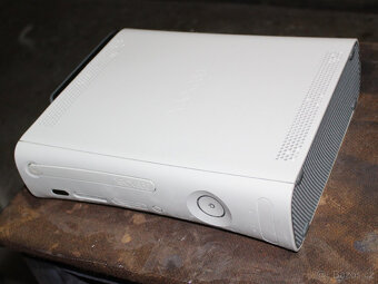 Microsoft Xbox 360 PRO 120GB White - 5