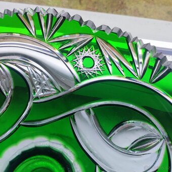 velký zelený nástolec ceasar crystal - 5