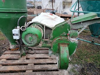 Prodám kladívkový šrotovník - 5