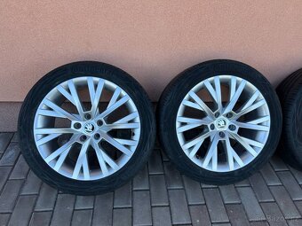orig. letni alu kola Antares R18 235/45/18 - 5
