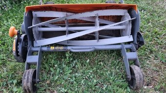 Vřetenová sekačka Fiskars StaySharp Max – Skvělý stav - 5