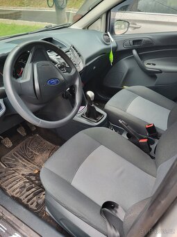 Prodám ford fiesta r.v.2009 - 5