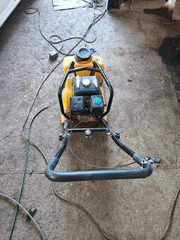 Vibrační deska JCB - 5