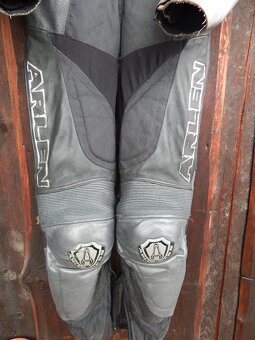 jednodilna kombineza Arlen Ness vel.50, malo jeta - 5