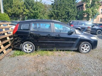 Mazda 5, 2.0 D na opravu, pojízdné - 5