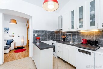 Prodej bytu 2+kk 49 m² Grafická, Praha - Smíchov - 5