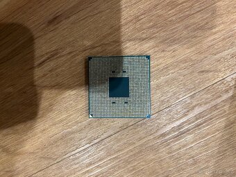 Komponenty PC-Grafika, procesor Ryzen,RAM 2x8GB, zdroj 500W - 5