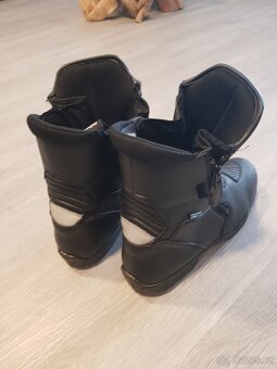 MOTO BOTY REBELHORN - 5