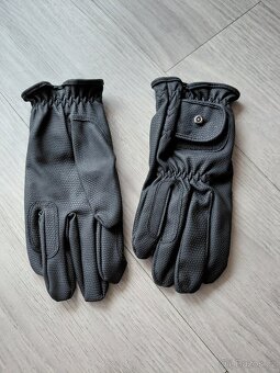 Mnoho věcí na kone a jezdce - 5