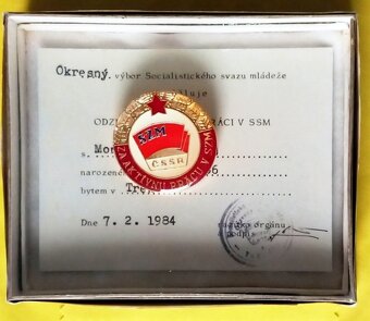 Odznaky  z období totality - 5