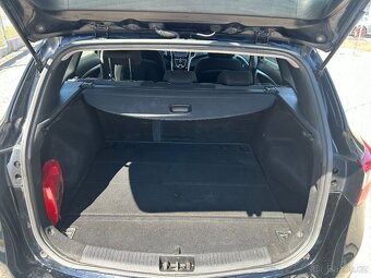 Hyundai i30 1.6CVVT - 5