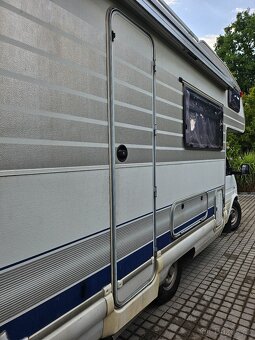 Obytný automobil Ford Transit - 5