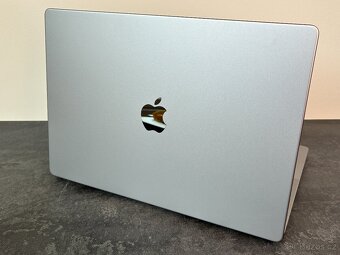 MacBook Pro 16'' 2023 / M2 Max / 32GB / 1TB SSD - 5