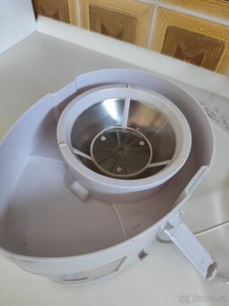 Odšťavovač CLATRONIC - 5