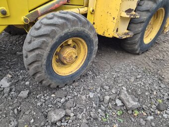 Traktor bagr + lopaty - 5