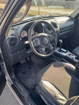 Jeep cherokee kj liberty - 5