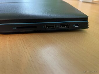 Herní notebook DELL G3 15,6'' | i5 | GTX 1650 | 8 GB RAM | - 5