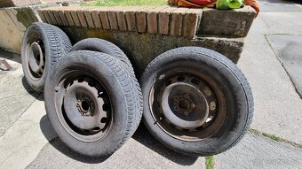 195/65 R15 - NOKIAN WR D3 - 5