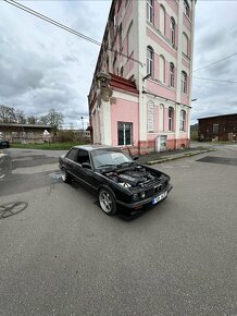 BMW e30 coupe - 5