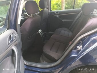 1.6 benzín motor je výborný auto má servisní knížku - 5
