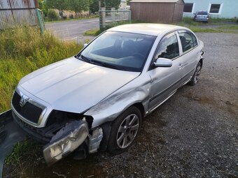 Auto na náhradné diely - 5