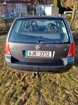 Vw Bora 2.3 v5 110kw Variant,AGZ - 5