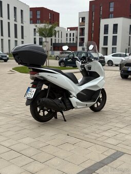 HONDA PCX 125 2019 Nájezd 5700KM - 5