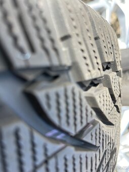 Volvo xc 60, 235/60/18 zimní sada - 5