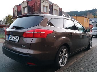 Ford Focus kombi benzin facelift 2016 162tis km - 5