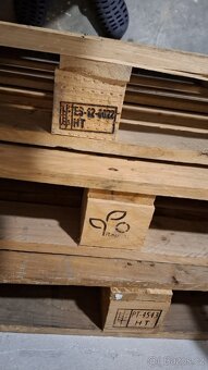 Prodám palety - 100 Kč za 3ks - 5