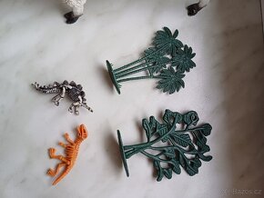 Dětské hračky, zvířátka. - 5