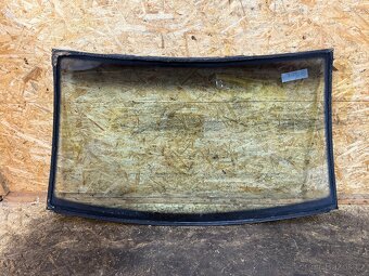 ČELNÍ OKNO VW GOLF BEETLE - 5