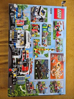 Krabice s manuály 10244 - 5