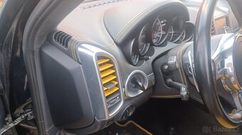 Porsche cayenne 4.8 V8 turbo Haman - 5
