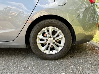 Hyundai i30 KOMBI 1.6i 88KW ČR - 5