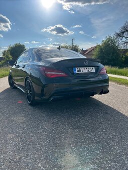 Mercedes-Benz CLA45 AMG - 5
