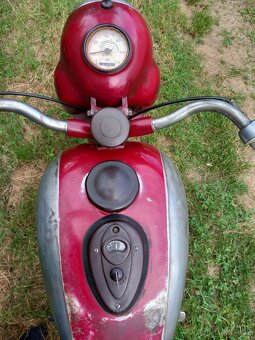 Jawa Pérák 250 - 5