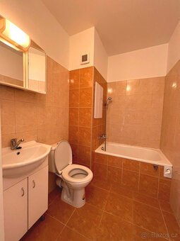 Pronájem bytu 1+1 37m2 v ulici Větrná - 5