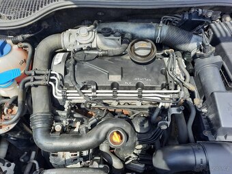 nd z škoda superb 2 1.9tdi bxe hnedá černá vinová - 5