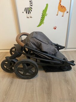Sportovní kočárek LIONELO - 5